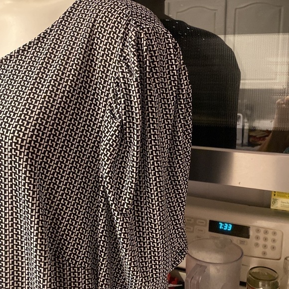 Z womens Adrianna Papell stretch short sleeve plus size top 3X. Nice - Picture 2 of 5